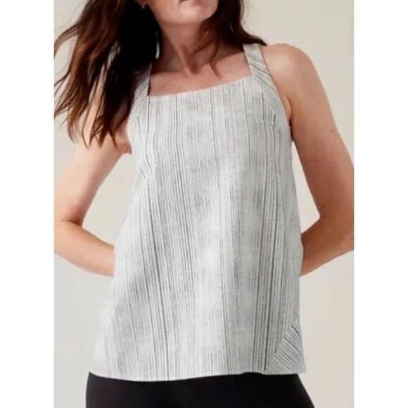 Woman’s Athleta Arrival Tank in Amara White and Black Stripes Size M - Picture 2 of 8
